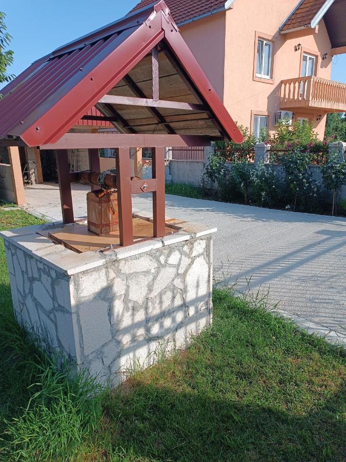 Calm Nest Apartment Niksic Luaran gambar