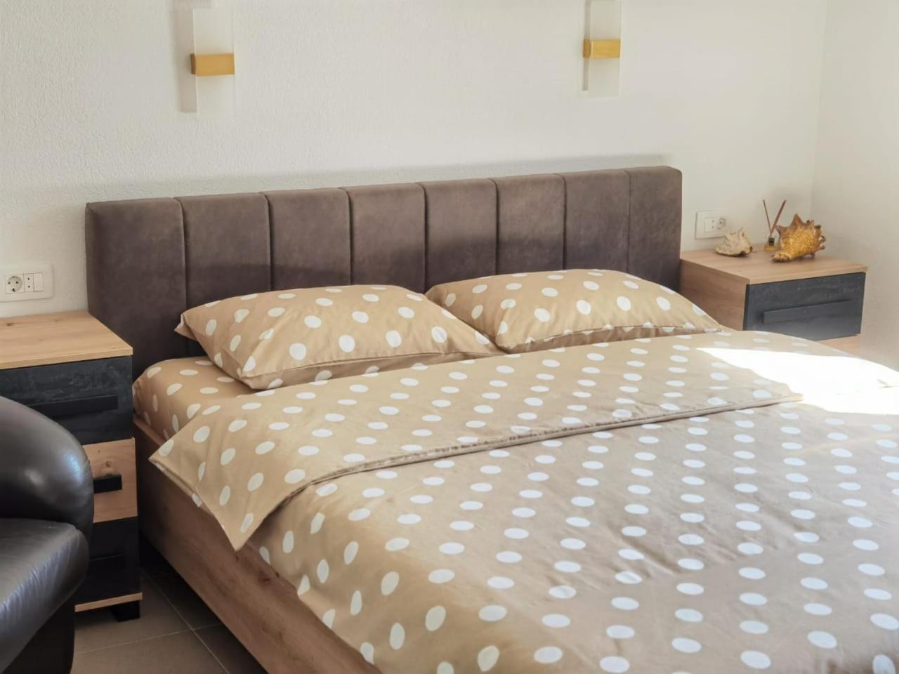 Calm Nest Apartment Niksic Luaran gambar